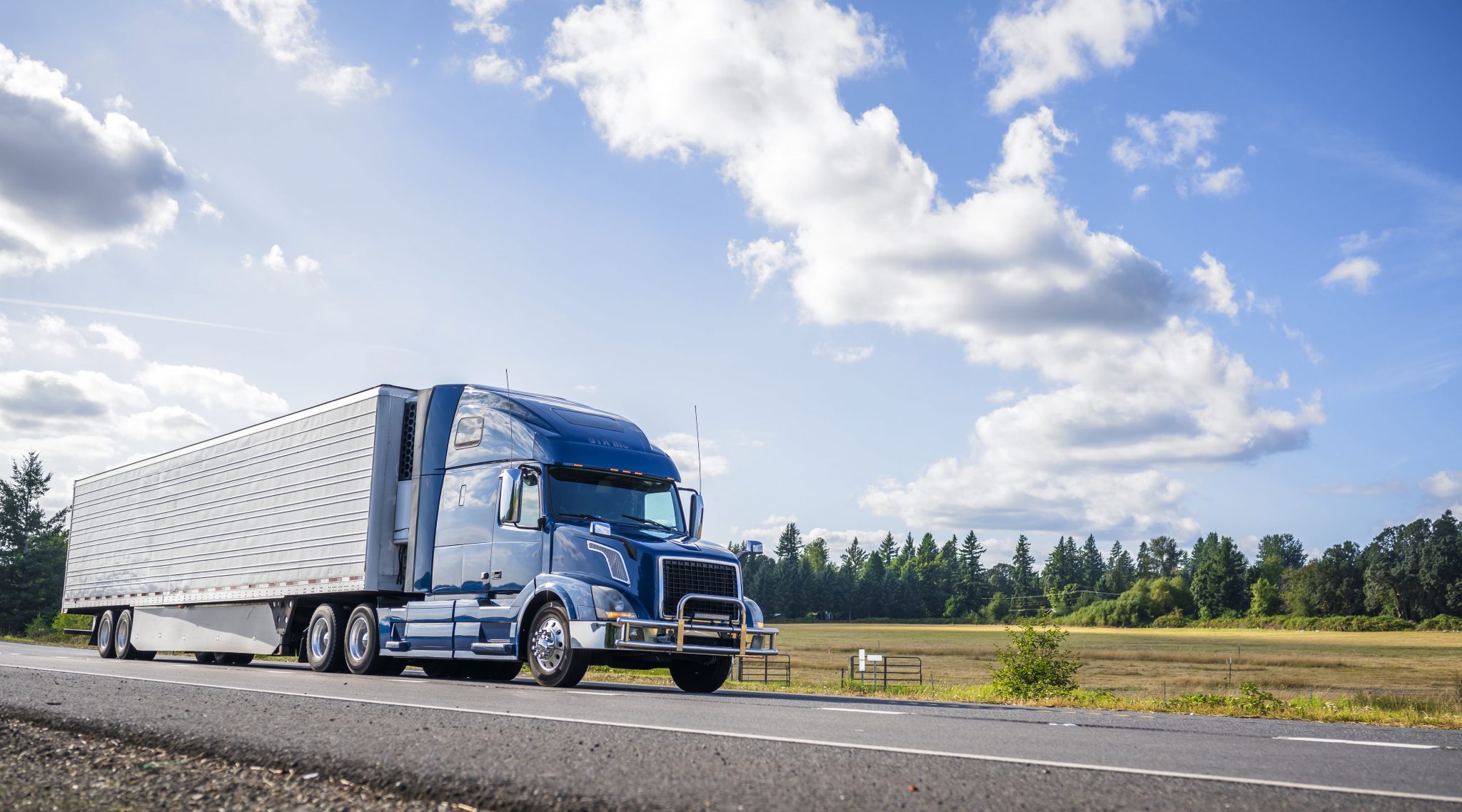 What Are The Advantages Of Road Transport Utah Freight Delivery L   AdobeStock 287667476 Min 