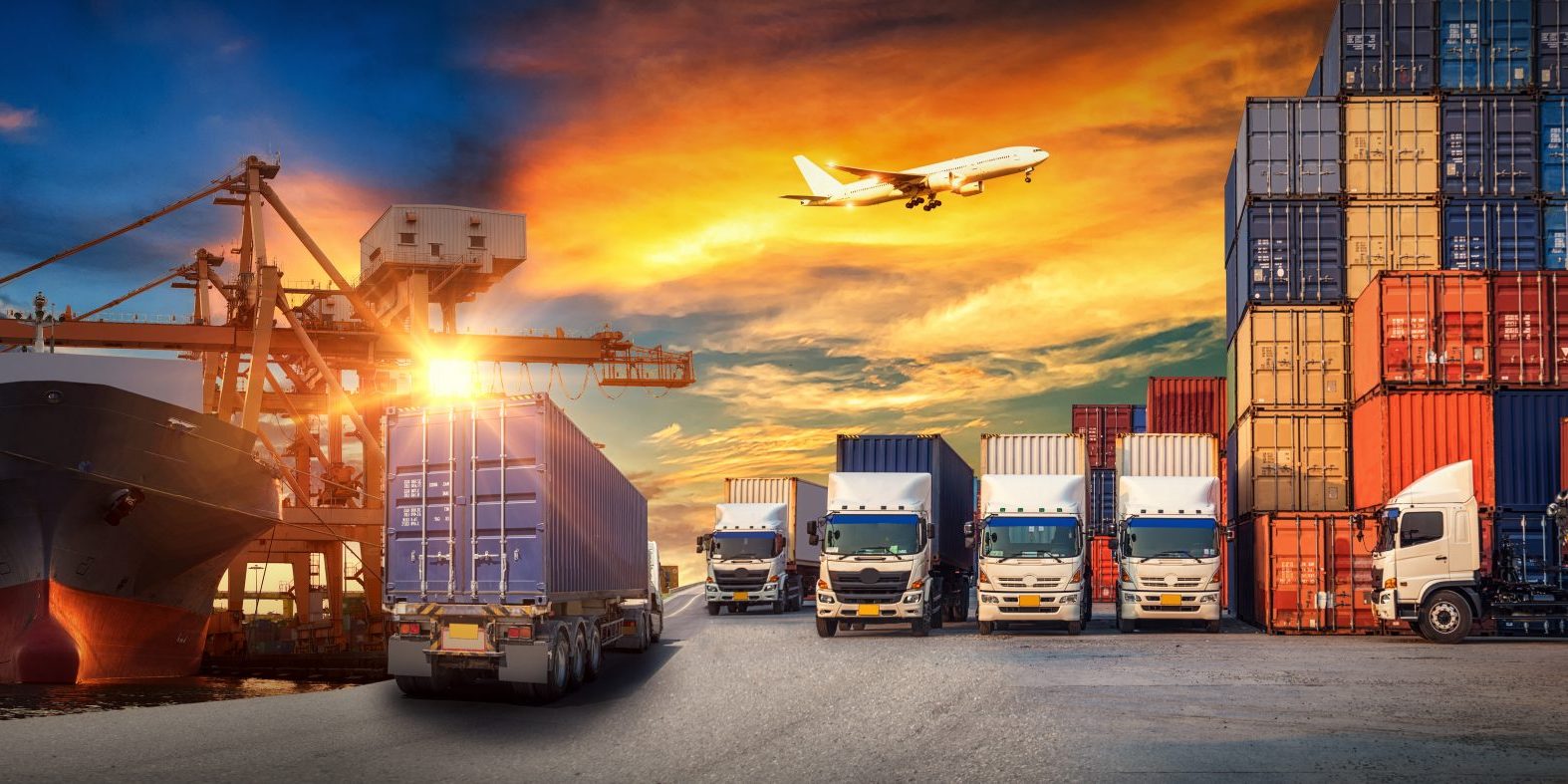 What Difference b/w Freight and Logistics Management? - Corlett Express