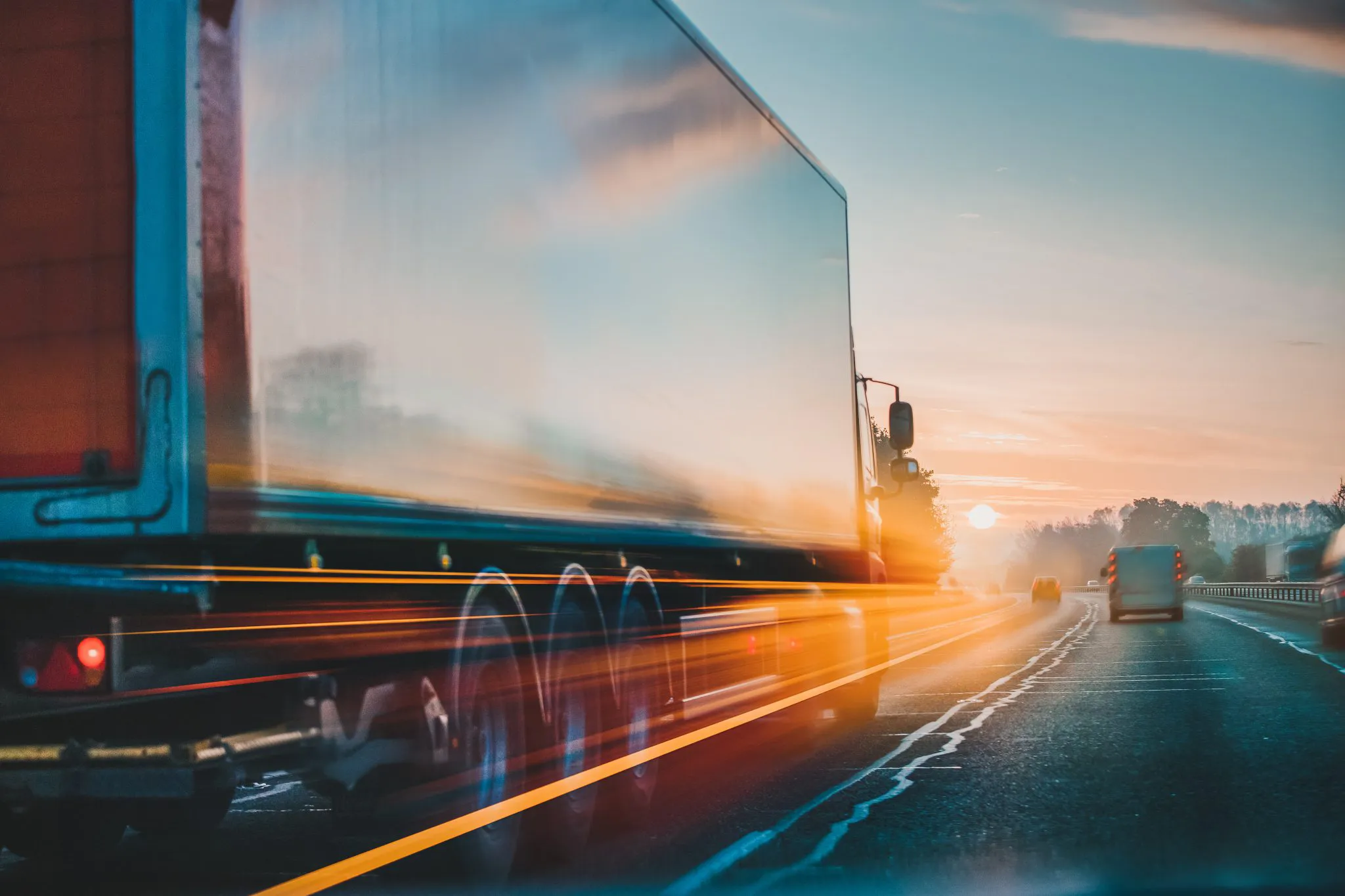 What is freight delivery and what makes it different from other shipping methods